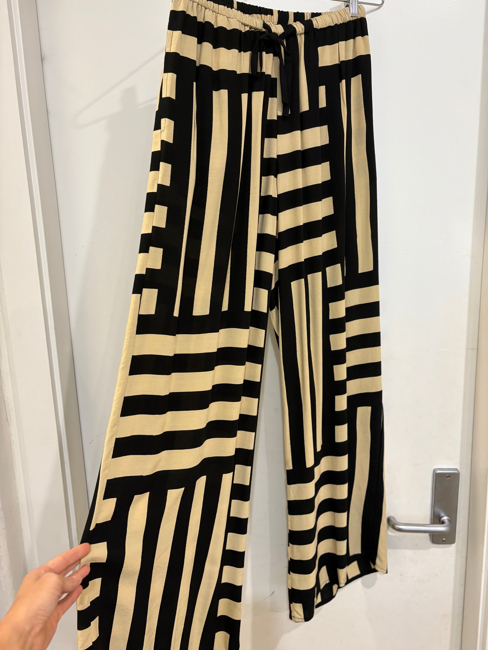 Lilya Fenton Pant - Oxford Block - Black/Chai