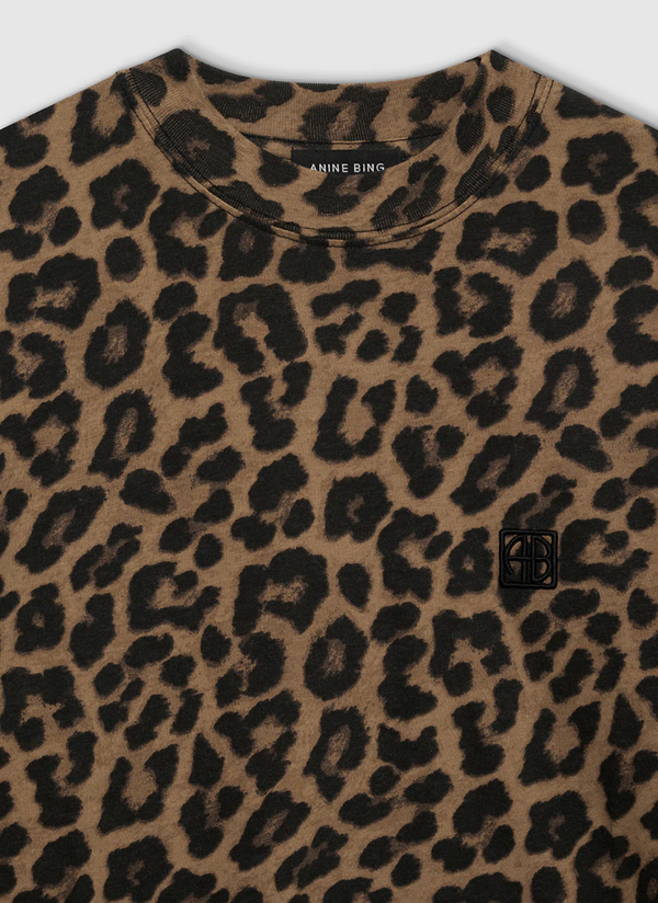 トップス ANINE BING LEOPARD T ANINE BING Walker Tee Spotted Leopard in Washed Black | REVOLVE