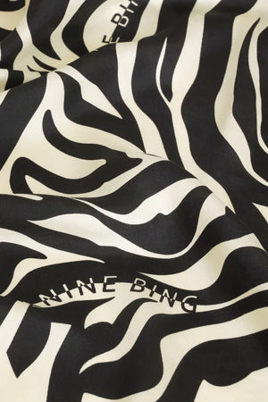 Anine Bing Evelyn Scarf Black and Cream - Zebra