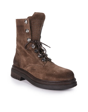 Estilo Emporio Superstud Suede Boot - Mud