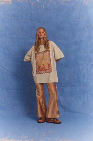 Kinga Csilla Hibiscus Tee