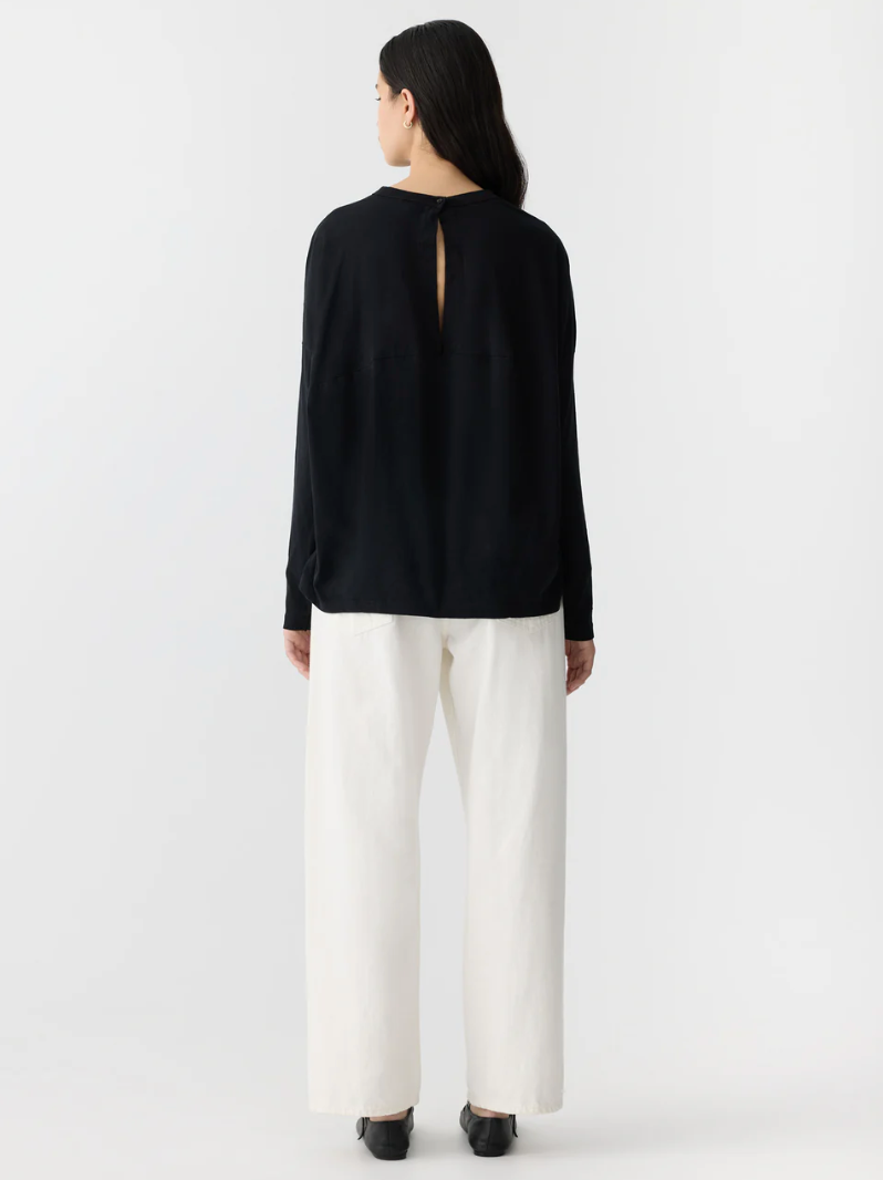 Bassike Circle T.Shirt - Black
