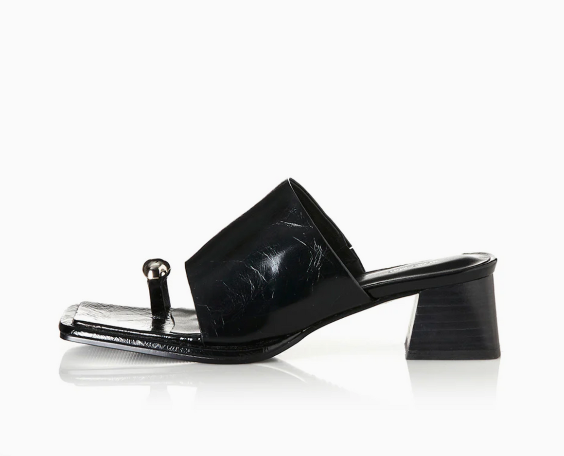 Alais Mae Alma - Black Oily Leather