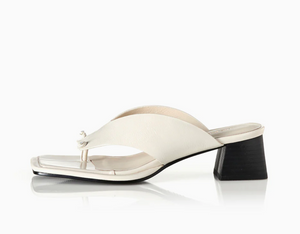 Alias Mae Alina - Bone Oily Leather