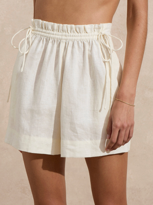 Peony Weekend Short - Gardenia