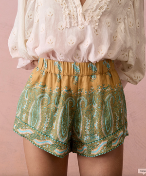 Boteh Lucent Minimal Short