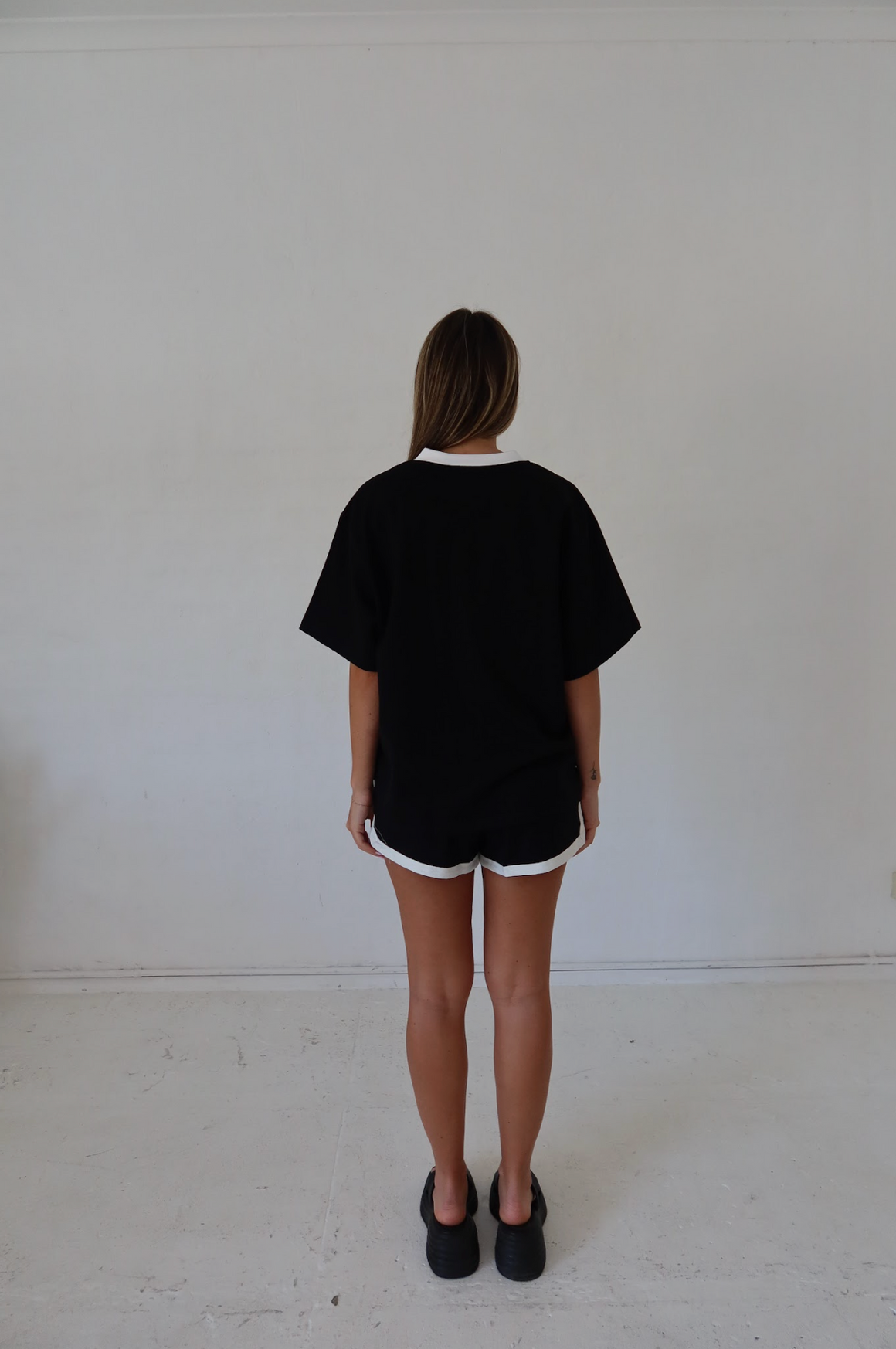 Ssaint Reflective V Shorts - Black