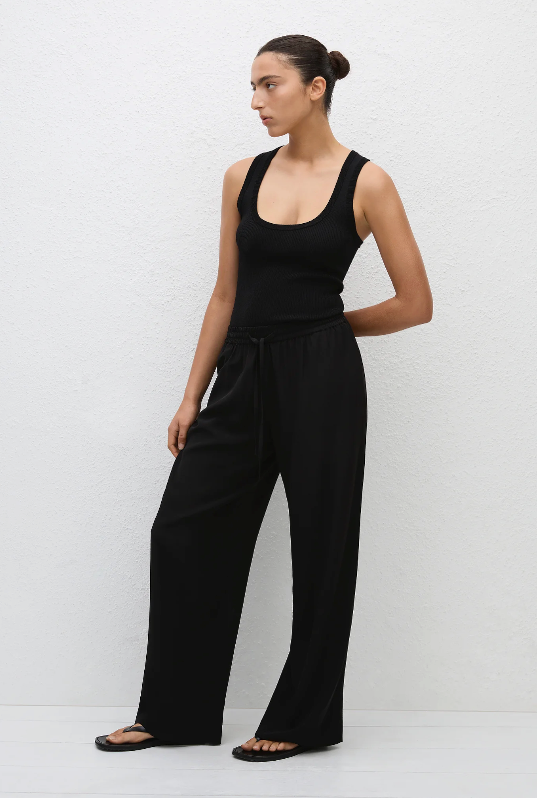 Matteau Drawstring Trouser - Black