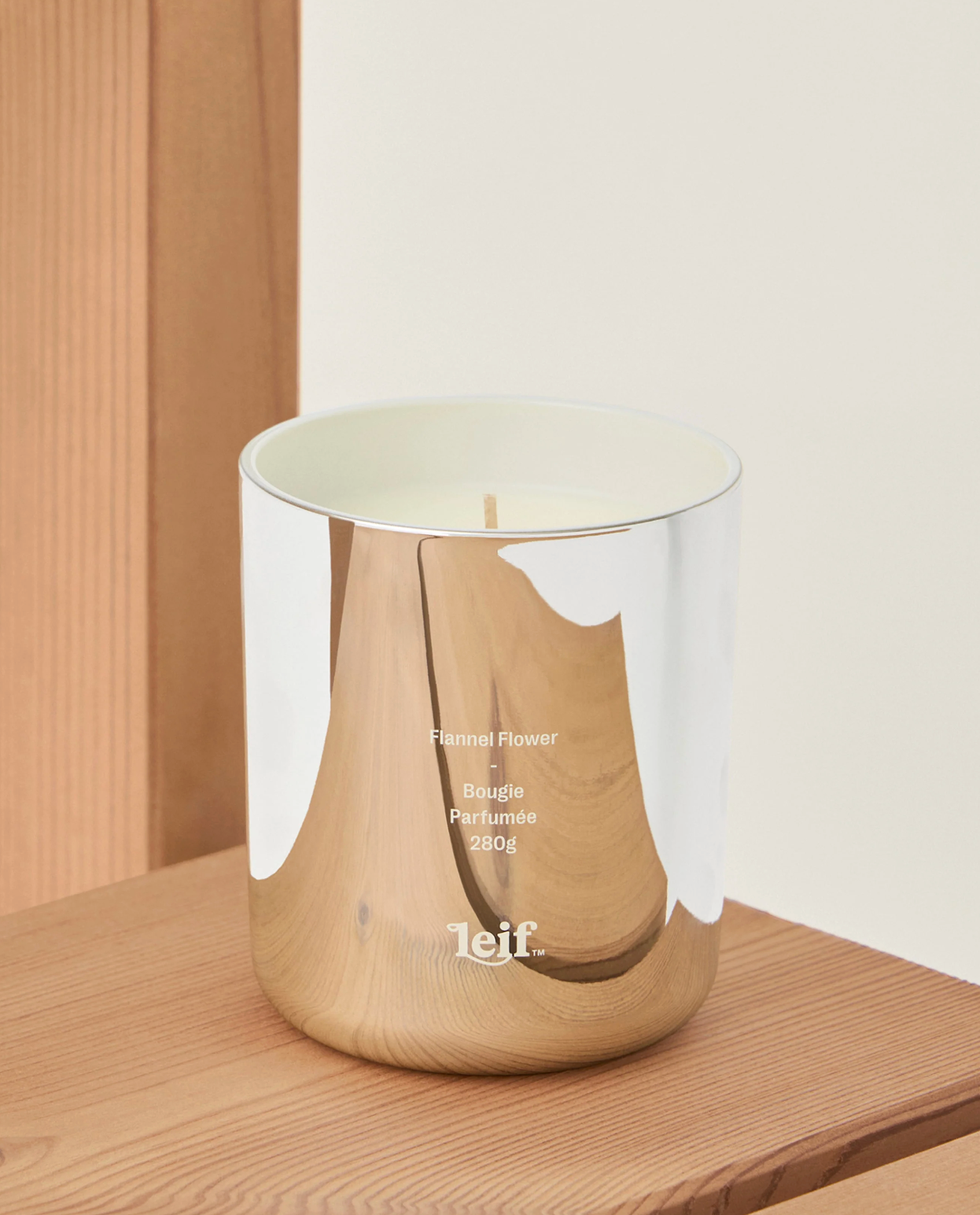Leif Limited Luxe: Flannel Flower Candle