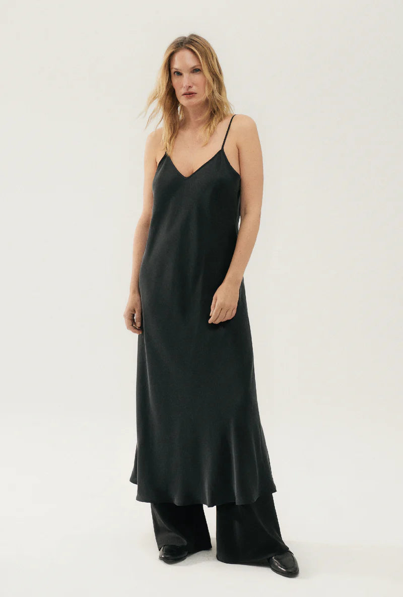 Designer Wardrobe Silk Laundry Slip Dress Silk Laundry 90's Slip Dress -Black Nik And She Designer Wardrobe Silk Laundry Slip Dress Silk Laundry 90's Slip Dress -Black Nik And She