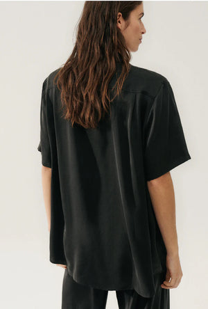 Silk Laundry Short Sleeve Boyfriend Shirt - Black